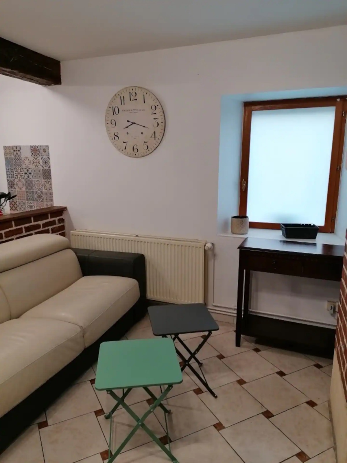 Salon avec canapé convertible